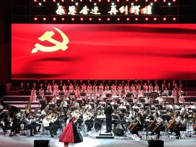 书塔叠叠高